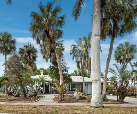 153 N Adams Drive Sarasota FL 34236