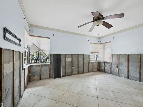 153 N Adams Drive Sarasota FL 34236