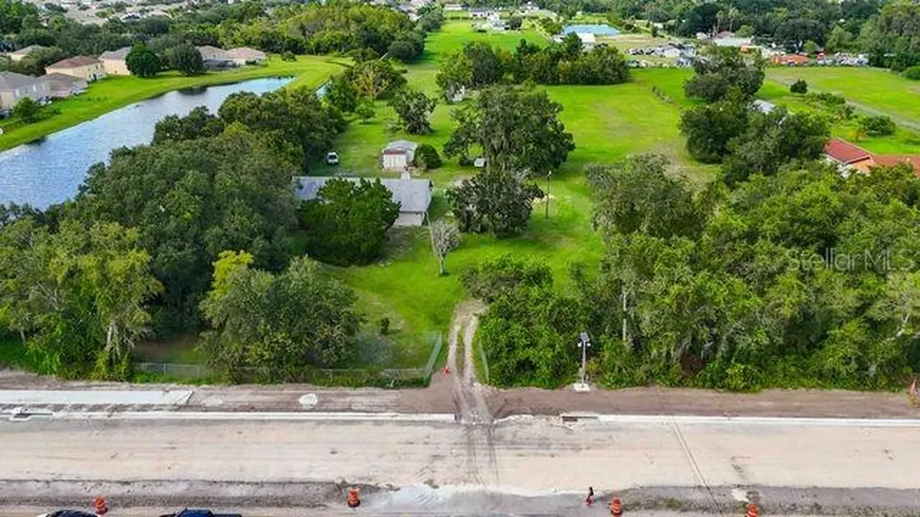 4121 Boggy Creek Road Kissimmee FL 34744