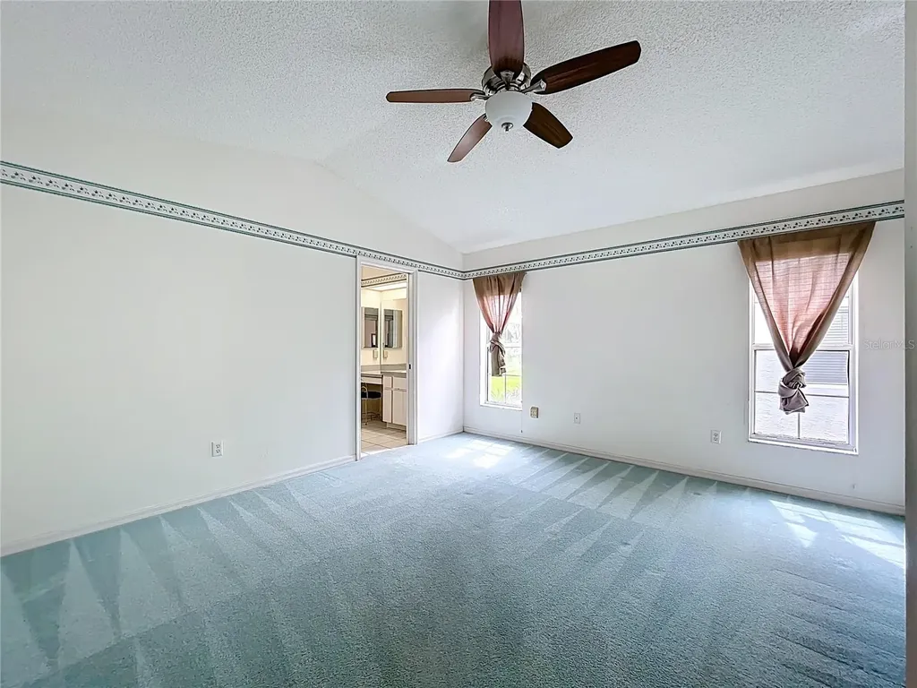 5518 Queen Victoria Drive Leesburg FL 34748