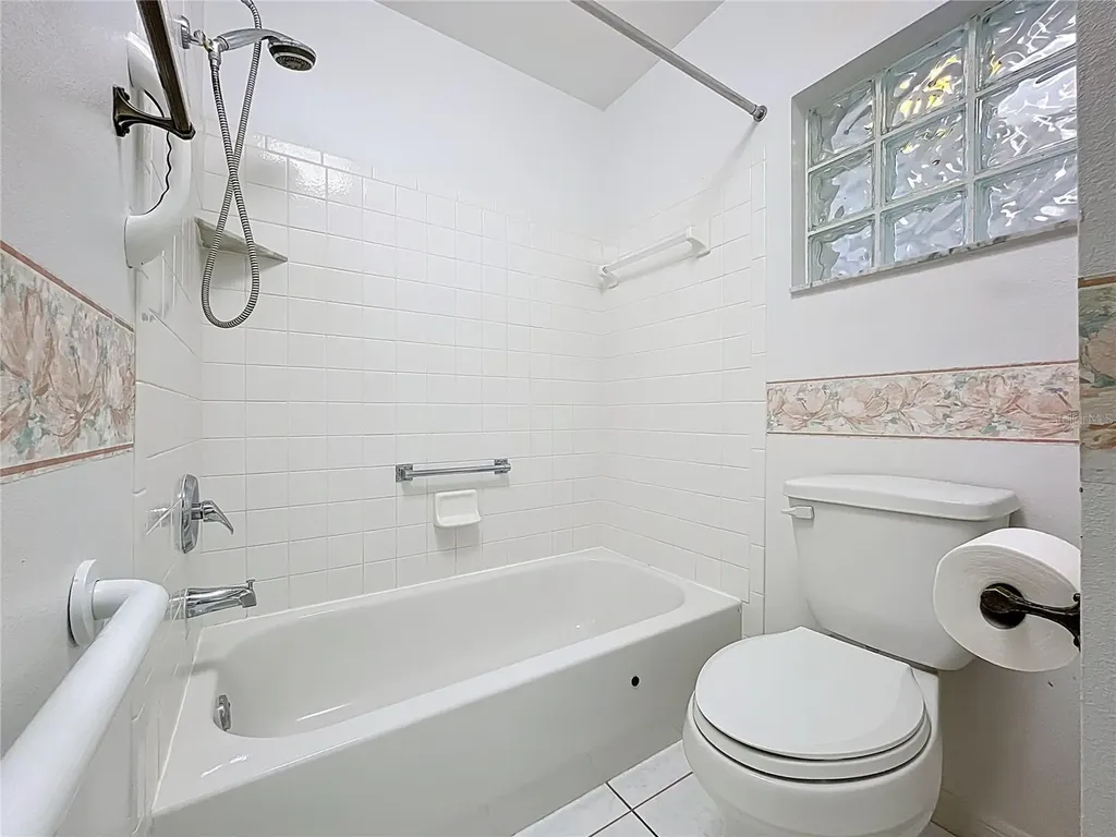 5518 Queen Victoria Drive Leesburg FL 34748