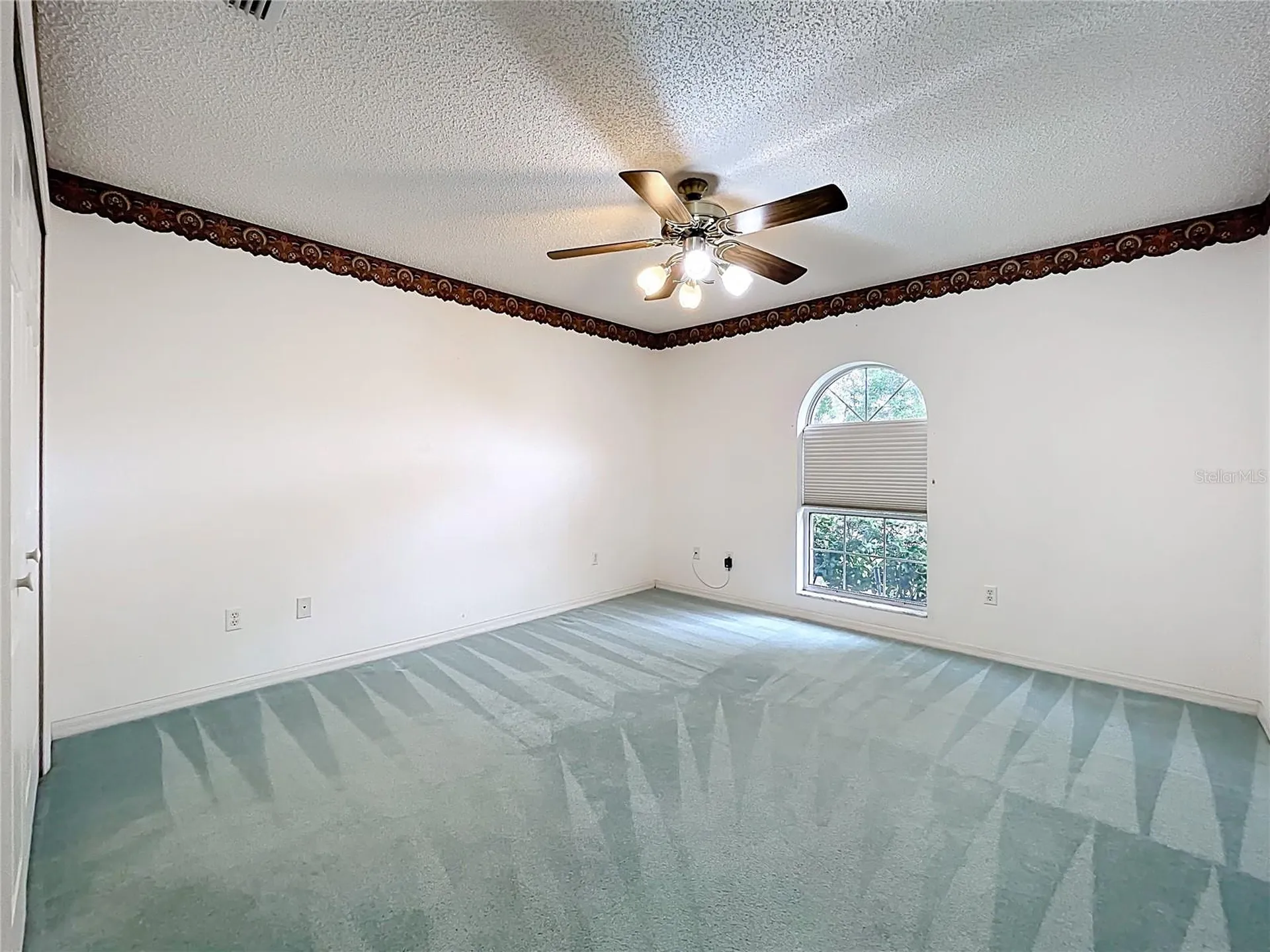 5518 Queen Victoria Drive Leesburg FL 34748