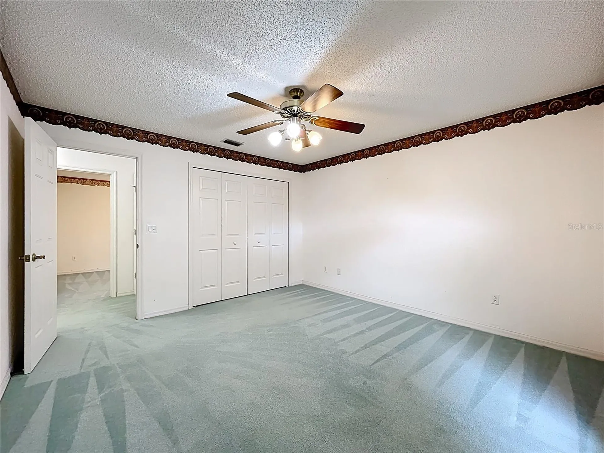 5518 Queen Victoria Drive Leesburg FL 34748