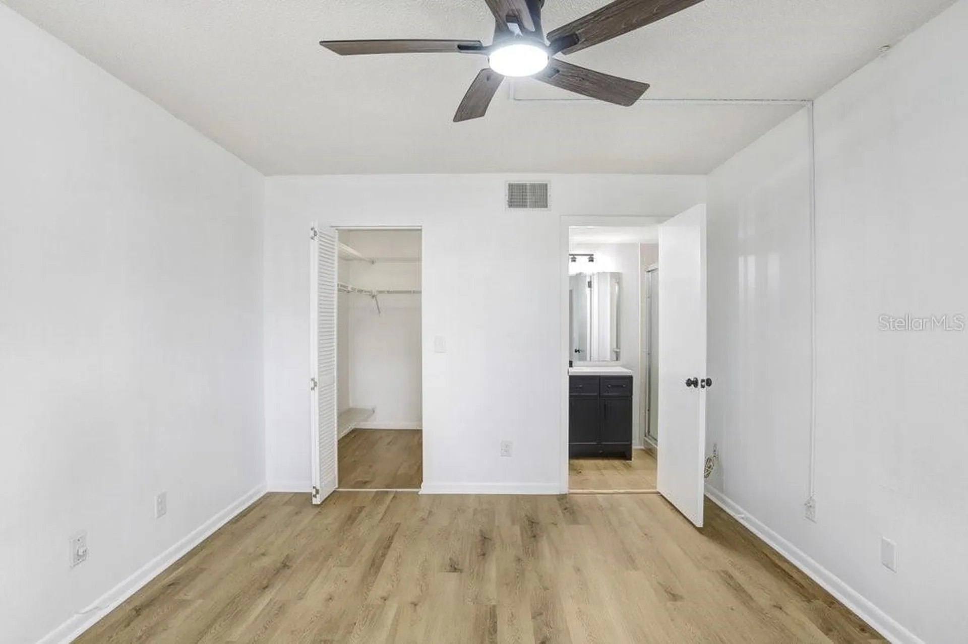 1420 Oak Hill Drive Dunedin FL 34698