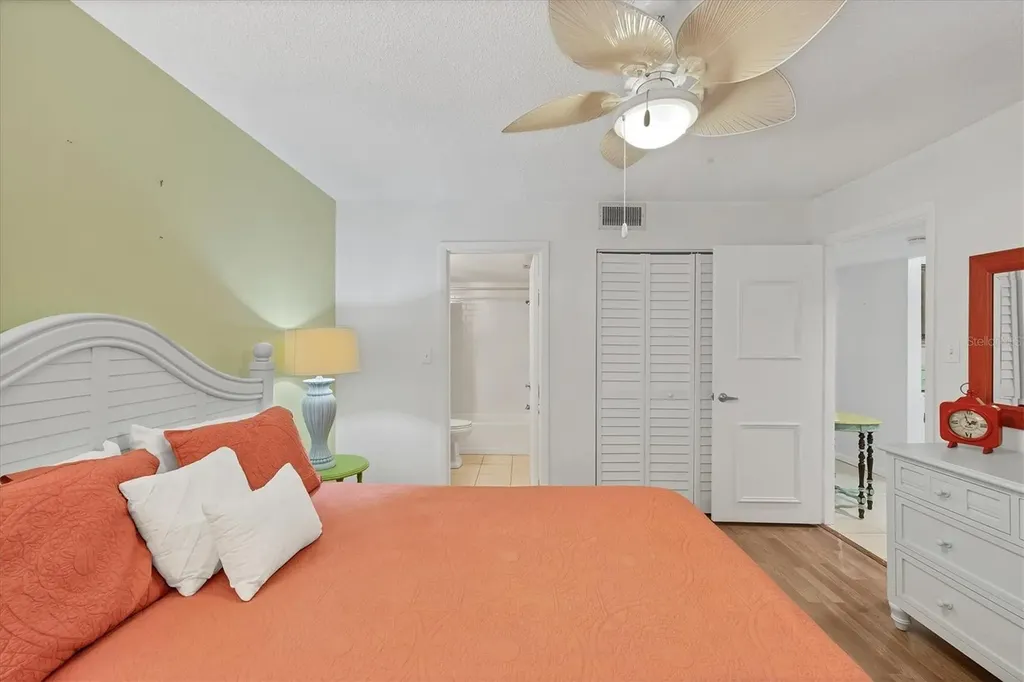 5216 Lake Village Drive Sarasota FL 34235