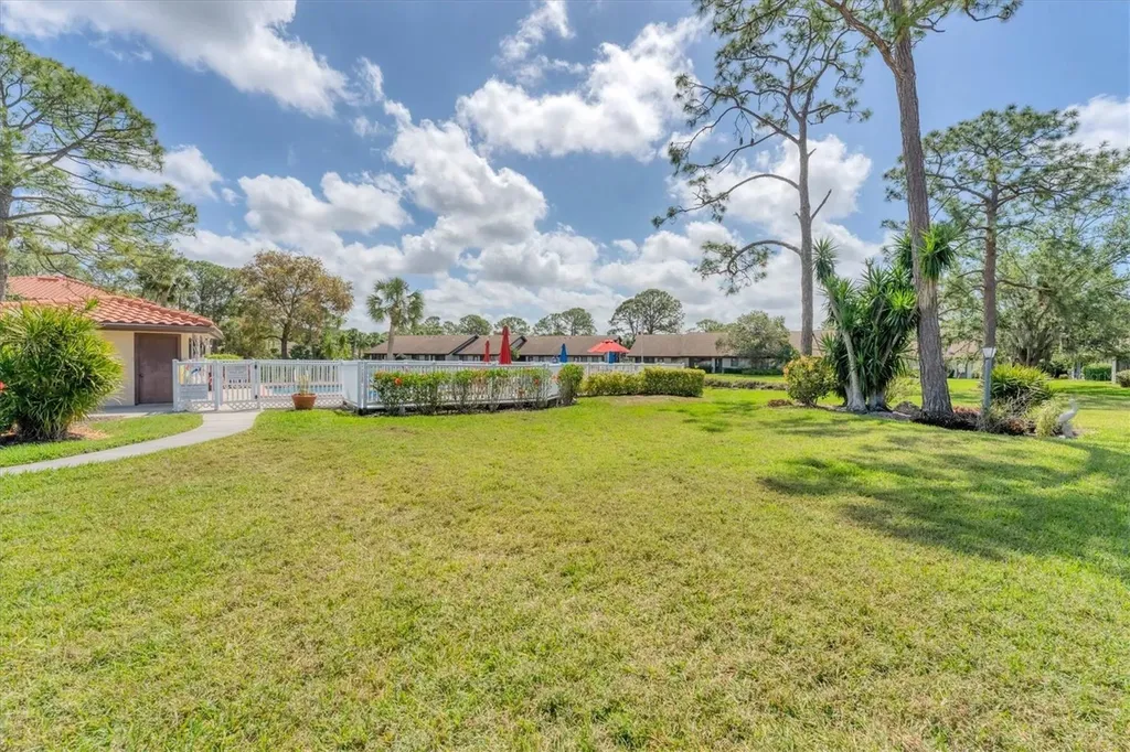 5216 Lake Village Drive Sarasota FL 34235
