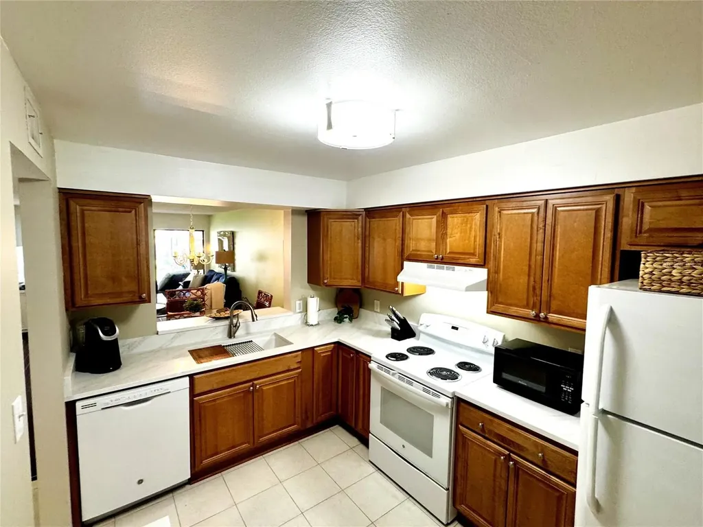 5216 Lake Village Drive Sarasota FL 34235