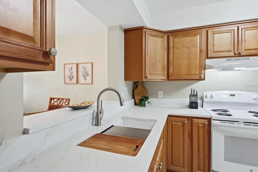 5216 Lake Village Drive Sarasota FL 34235