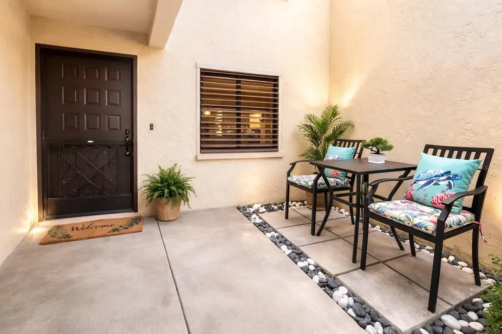 5216 Lake Village Drive Sarasota FL 34235