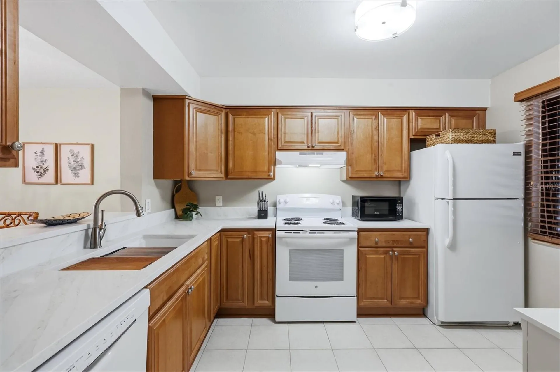 5216 Lake Village Drive Sarasota FL 34235