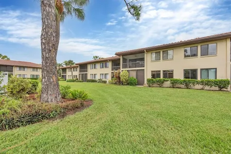 5216 Lake Village Drive Sarasota FL 34235