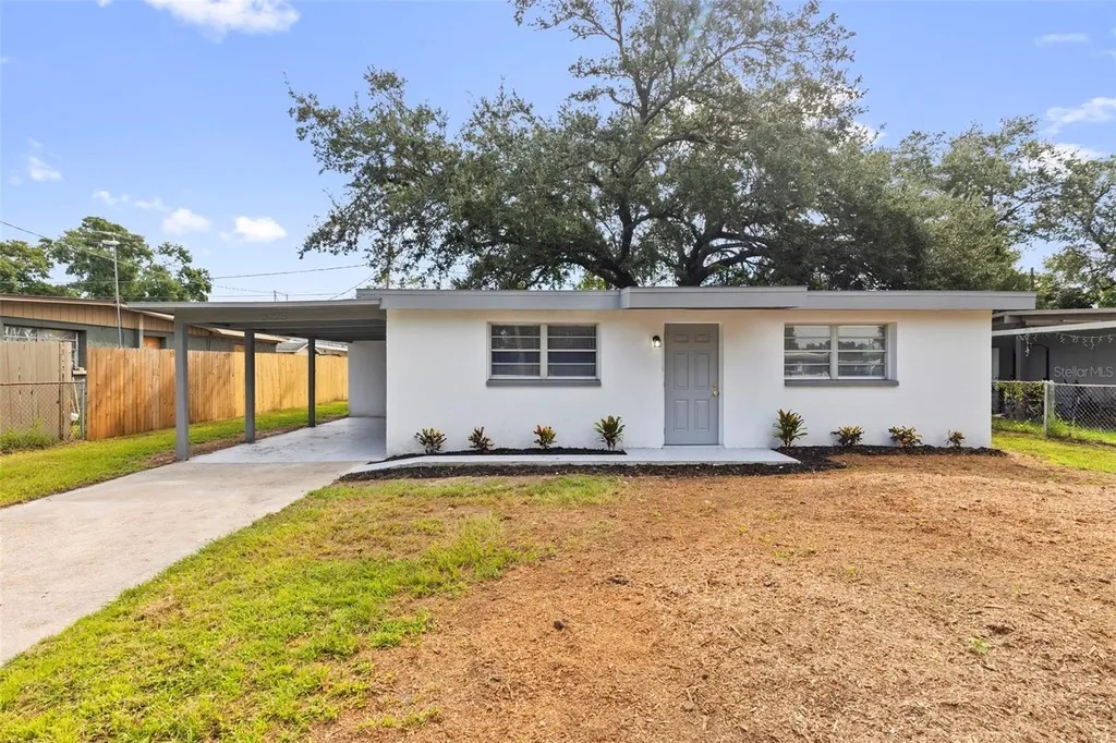 3226 Clifford Sample Drive Tampa FL 33619