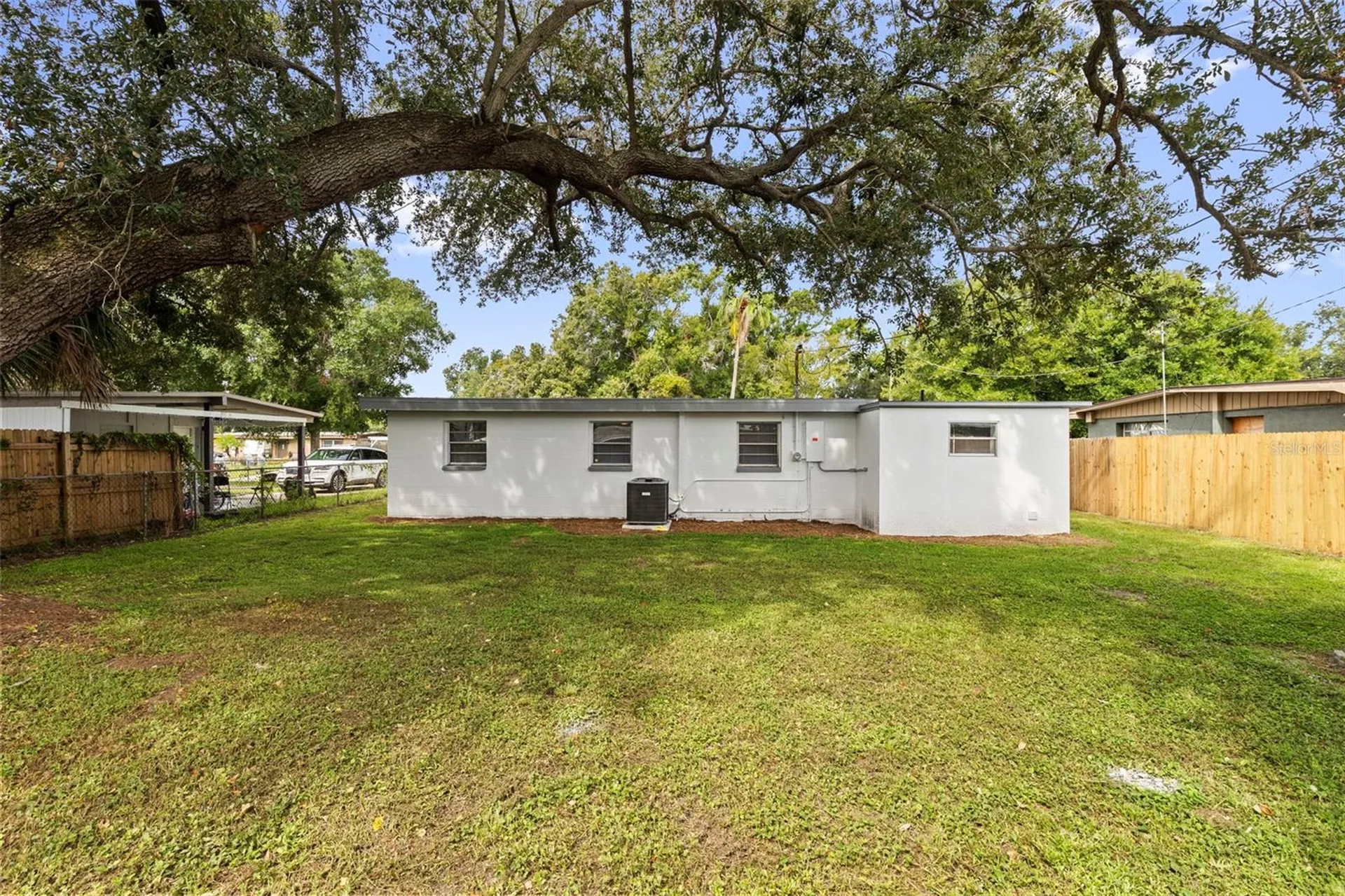 3226 Clifford Sample Drive Tampa FL 33619