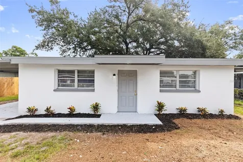 3226 Clifford Sample Drive Tampa FL 33619
