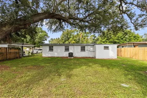 3226 Clifford Sample Drive Tampa FL 33619