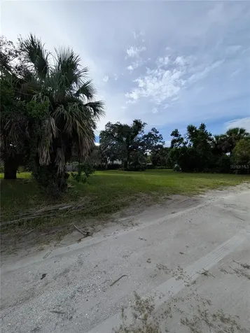 731 36th Avenue S St Petersburg FL 33705
