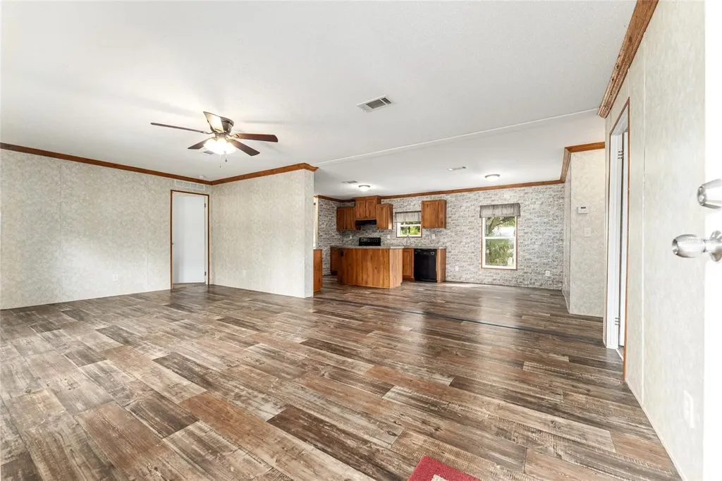 770 S County Road 21 Hawthorne FL 32640