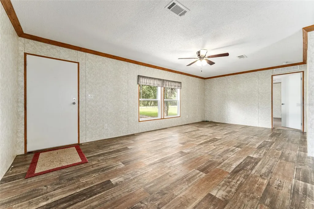 770 S County Road 21 Hawthorne FL 32640