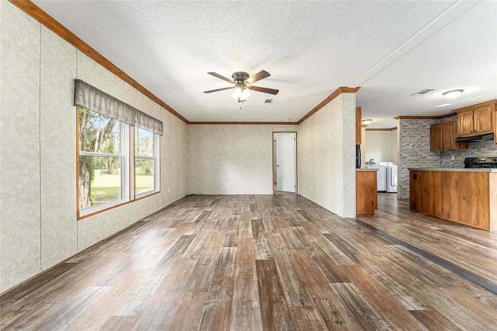 770 S County Road 21 Hawthorne FL 32640
