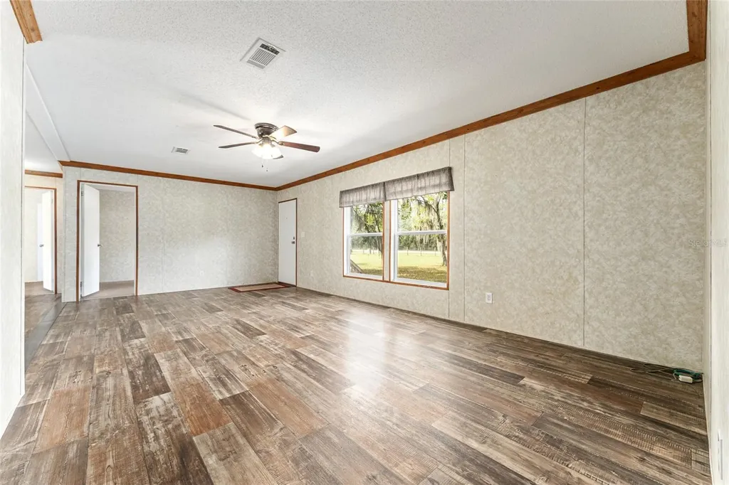 770 S County Road 21 Hawthorne FL 32640