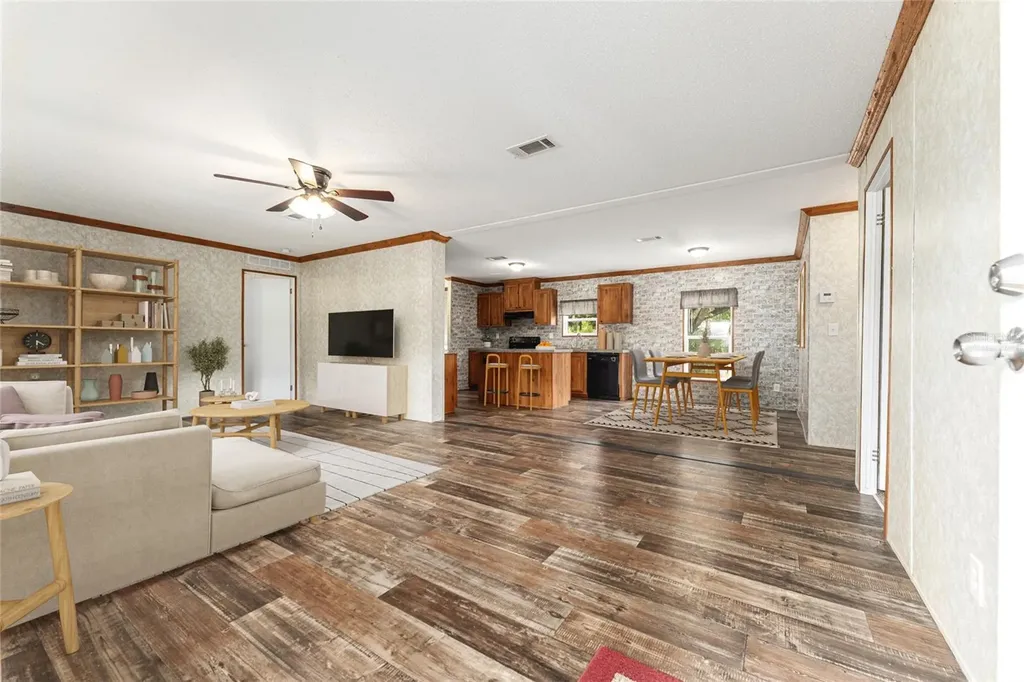 770 S County Road 21 Hawthorne FL 32640