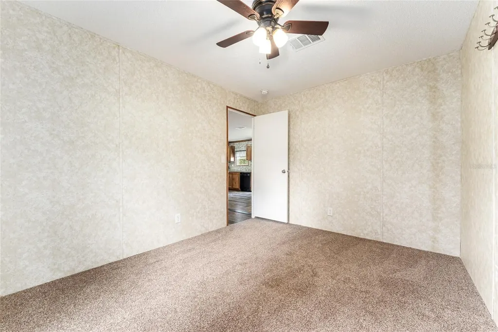 770 S County Road 21 Hawthorne FL 32640