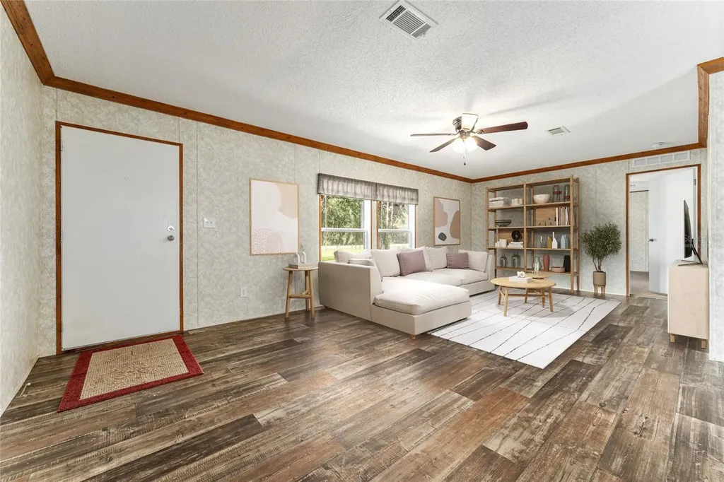 770 S County Road 21 Hawthorne FL 32640