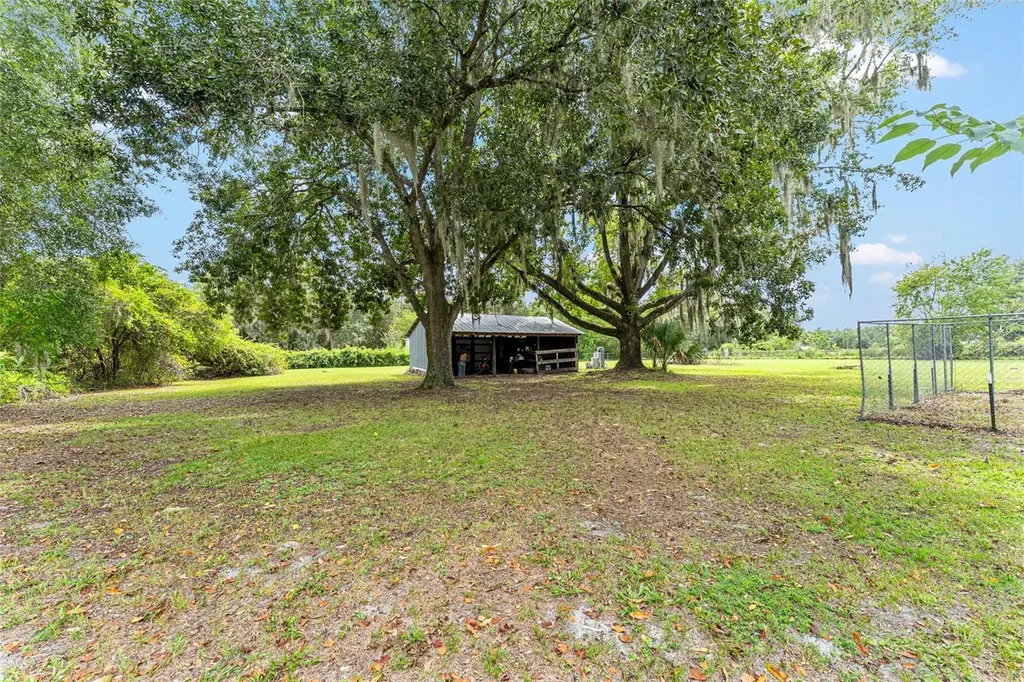 770 S County Road 21 Hawthorne FL 32640