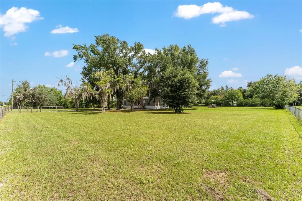 770 S County Road 21 Hawthorne FL 32640