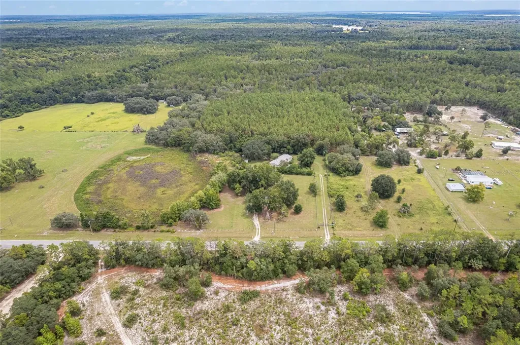 770 S County Road 21 Hawthorne FL 32640