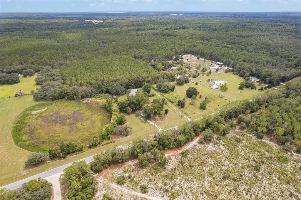 770 S County Road 21 Hawthorne FL 32640