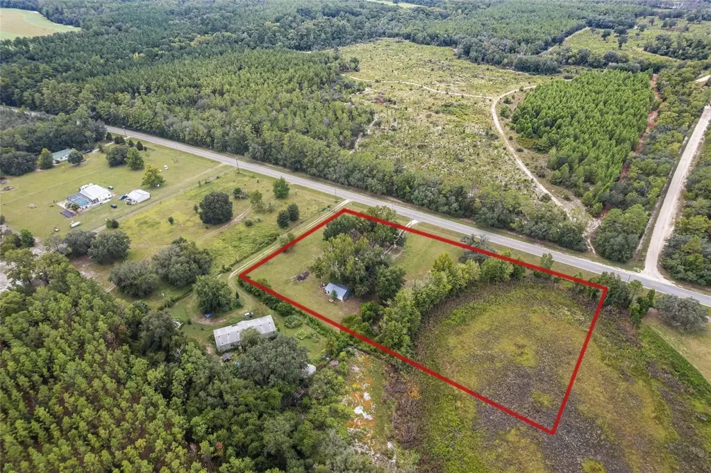 770 S County Road 21 Hawthorne FL 32640
