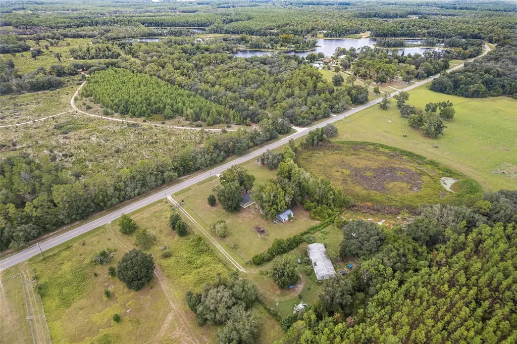 770 S County Road 21 Hawthorne FL 32640