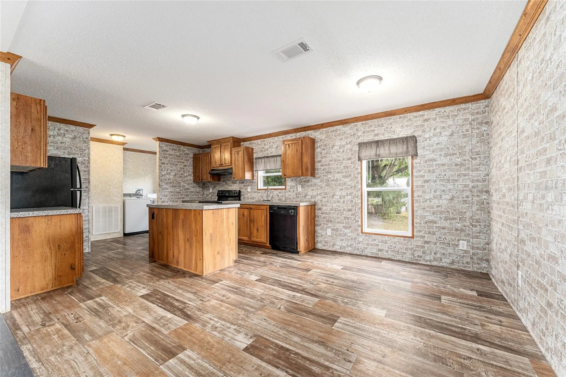 770 S County Road 21 Hawthorne FL 32640