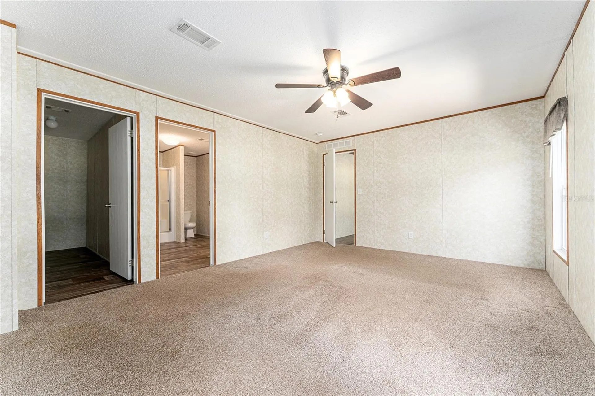 770 S County Road 21 Hawthorne FL 32640