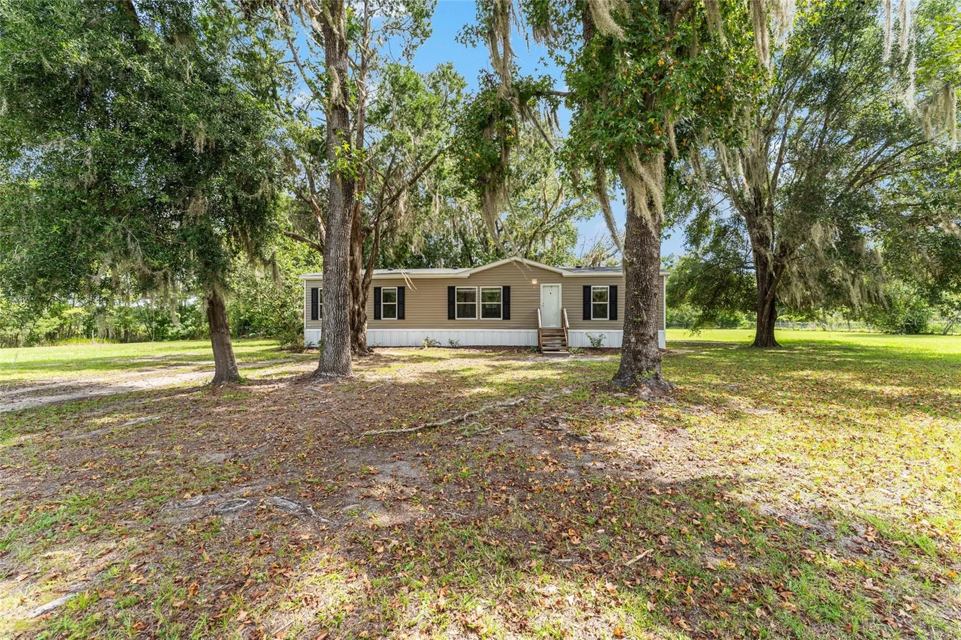 770 S County Road 21 Hawthorne FL 32640