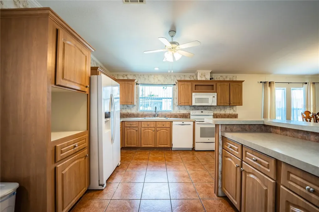 55 Rosalie Oaks Boulevard Lake Wales FL 33898