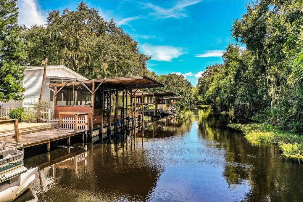 55 Rosalie Oaks Boulevard Lake Wales FL 33898