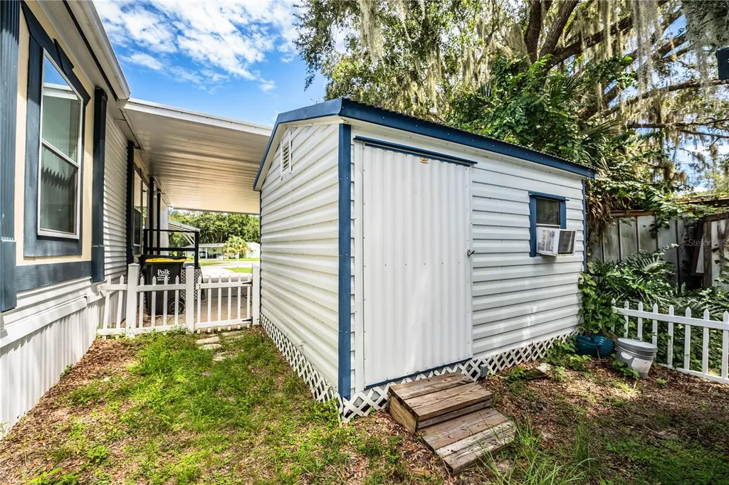 55 Rosalie Oaks Boulevard Lake Wales FL 33898