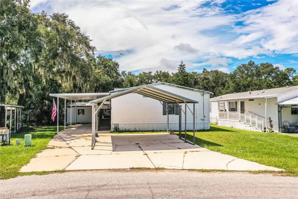 55 Rosalie Oaks Boulevard Lake Wales FL 33898