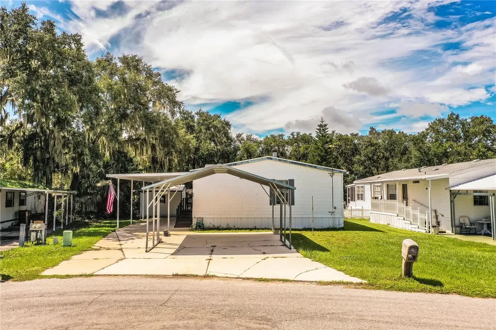 55 Rosalie Oaks Boulevard Lake Wales FL 33898