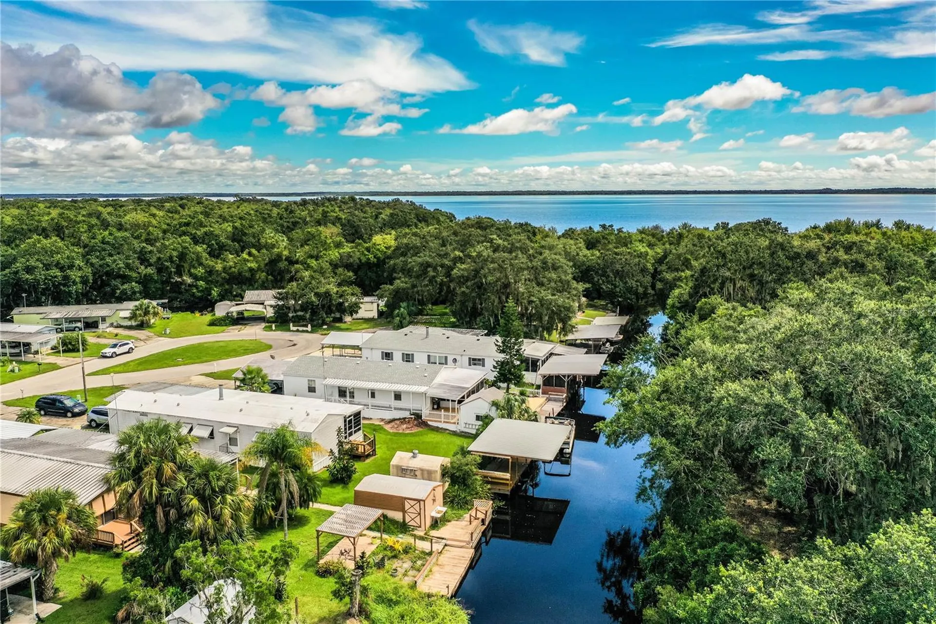 55 Rosalie Oaks Boulevard Lake Wales FL 33898