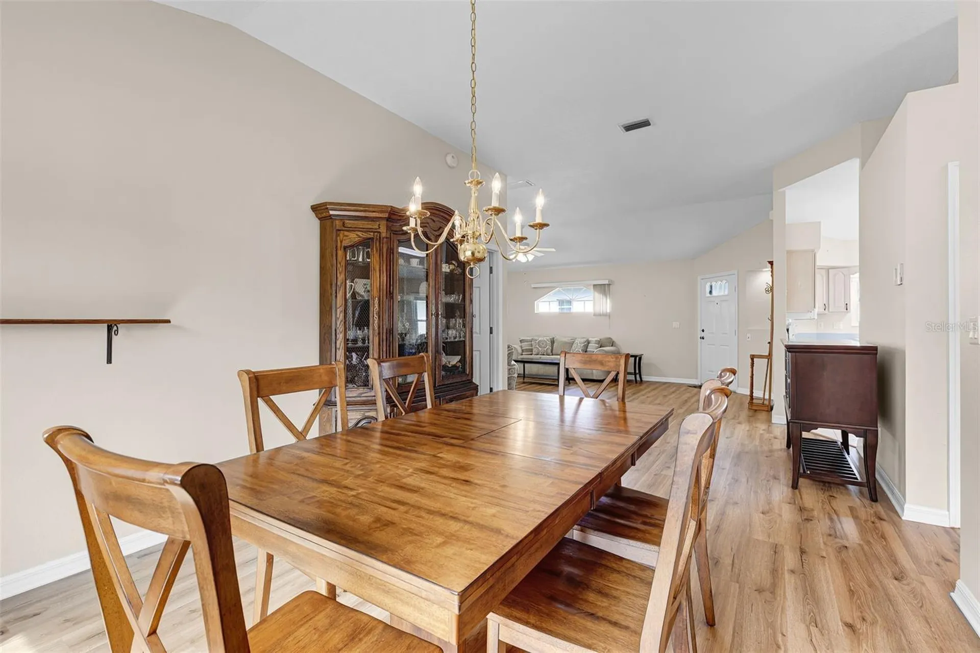 21737 King John Street Leesburg FL 34748