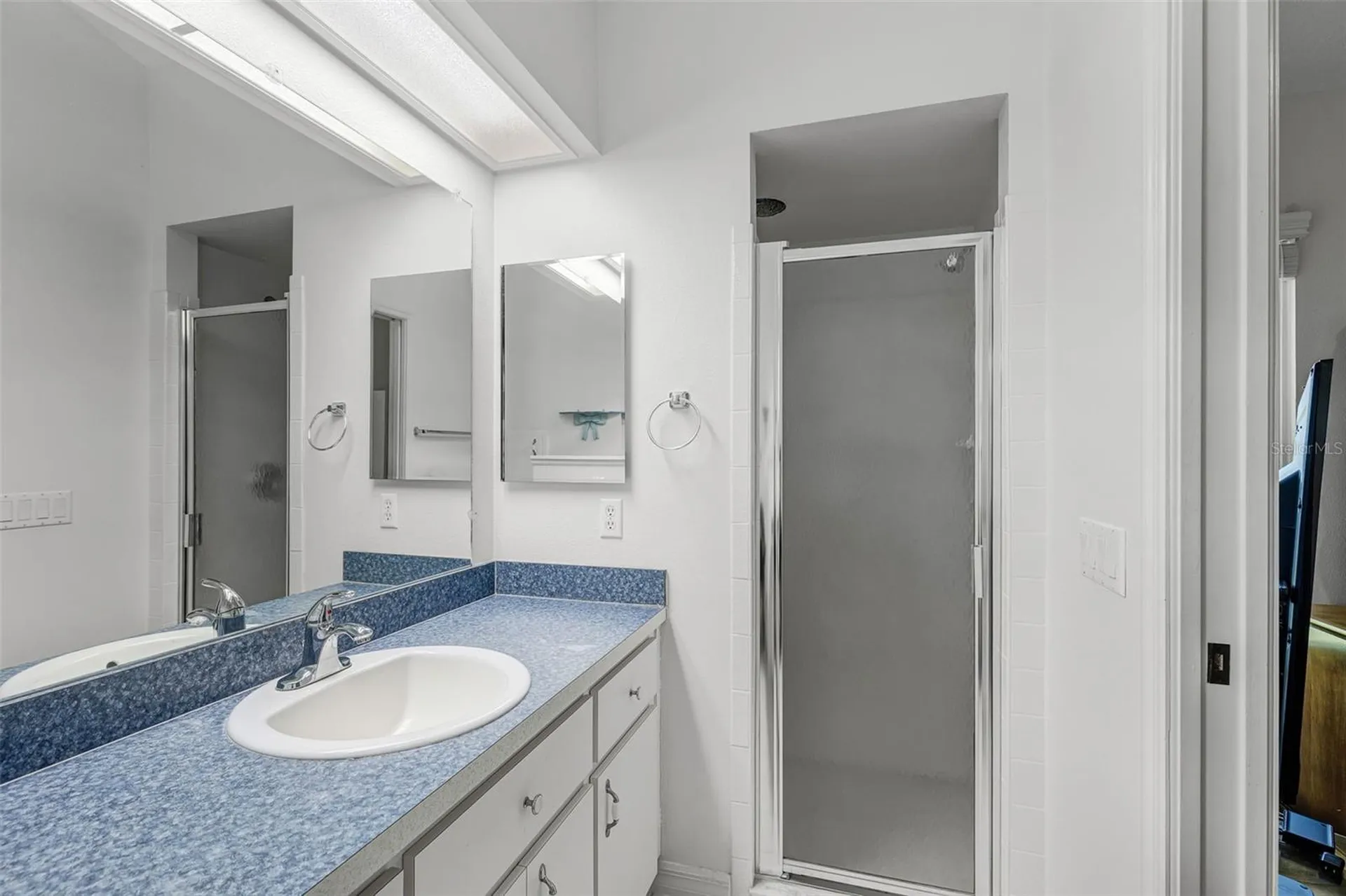 21737 King John Street Leesburg FL 34748