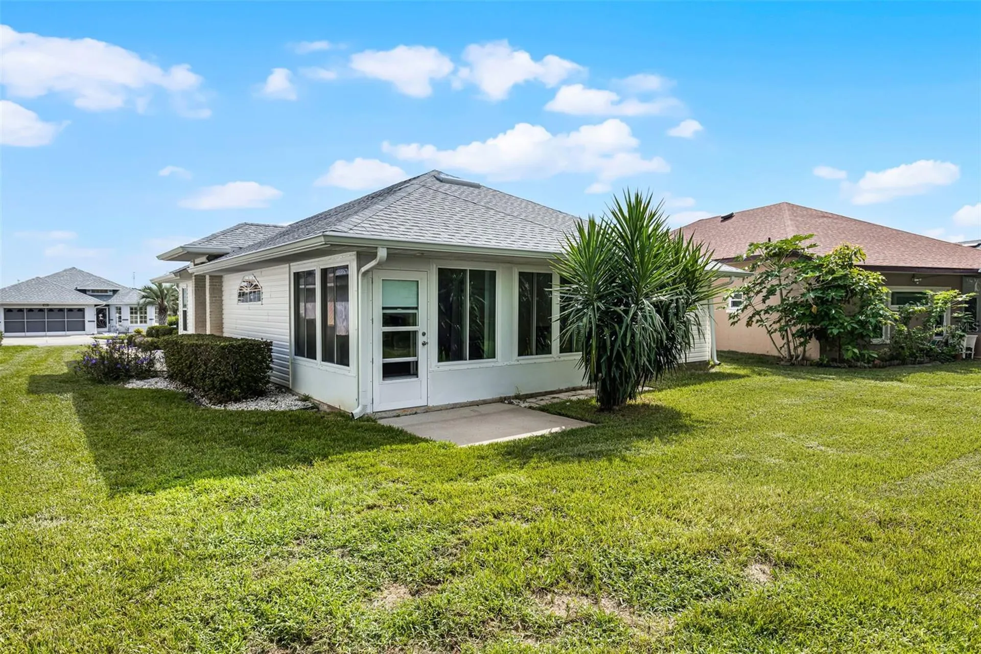 21737 King John Street Leesburg FL 34748