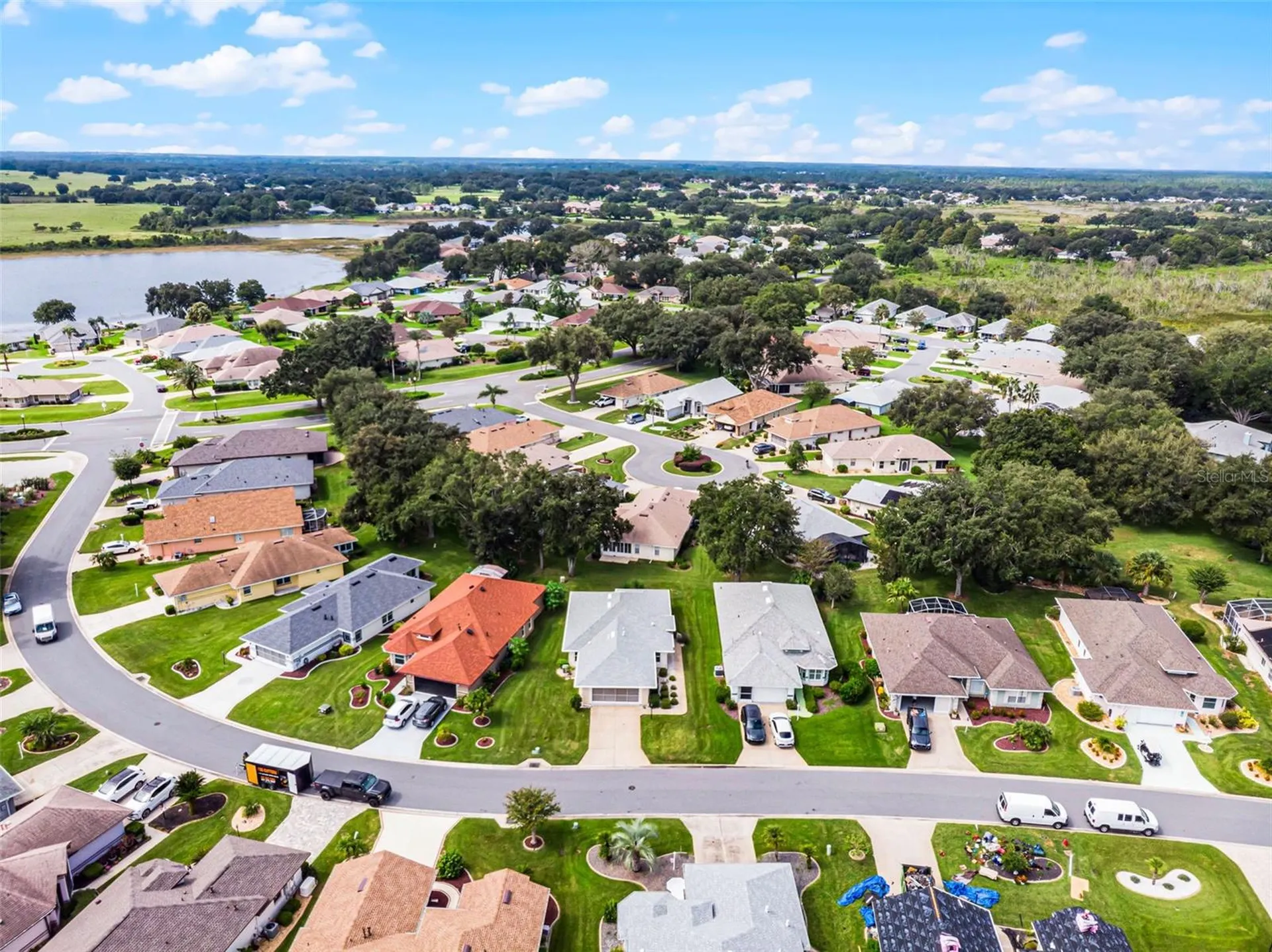 21737 King John Street Leesburg FL 34748