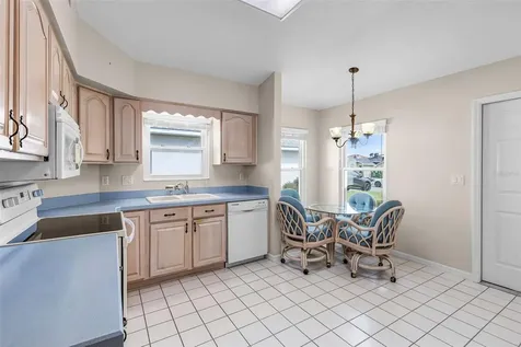 21737 King John Street Leesburg FL 34748