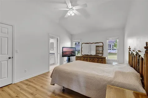 21737 King John Street Leesburg FL 34748