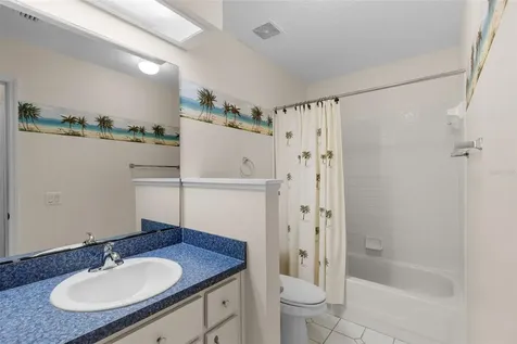 21737 King John Street Leesburg FL 34748