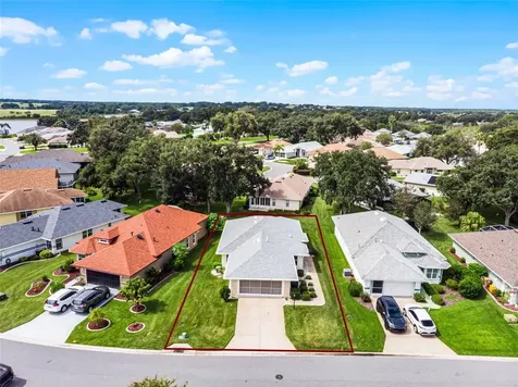 21737 King John Street Leesburg FL 34748